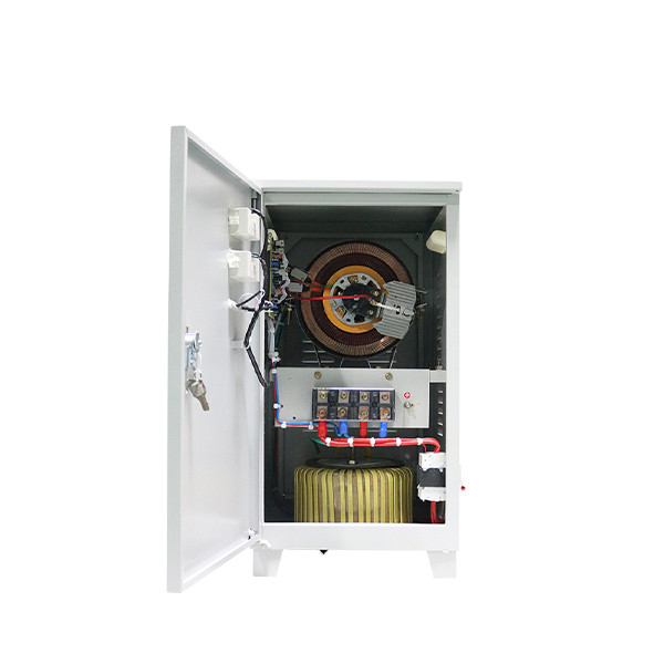 15000VA 220V Máy điều chỉnh điện áp tự động chất lượng tốt cho thiết bị điện một pha